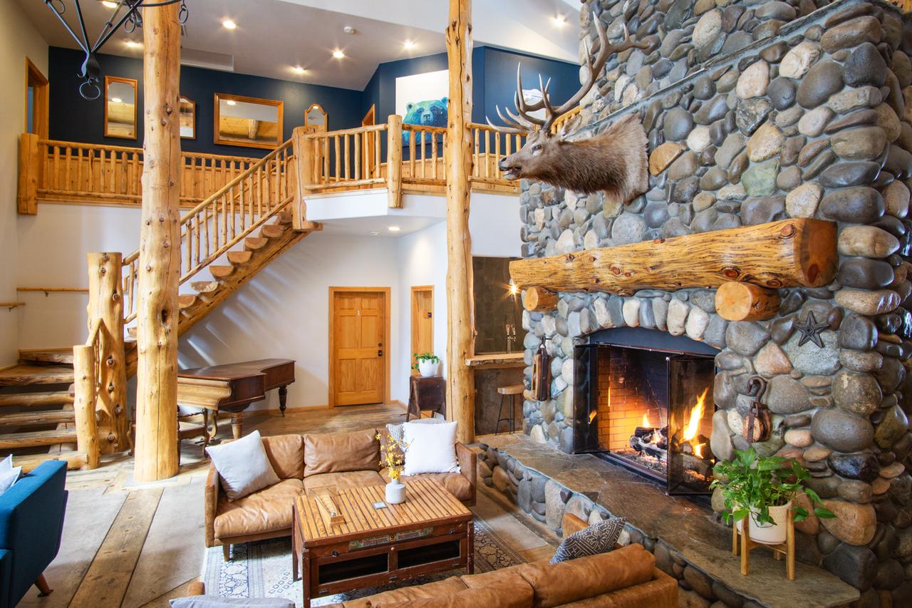 Black Bear Lodge - thumb 36