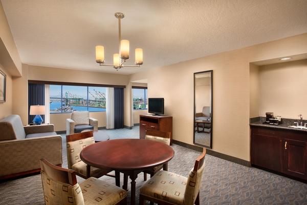 Crowne Plaza Hotel Los Angeles Harbor - thumb 32