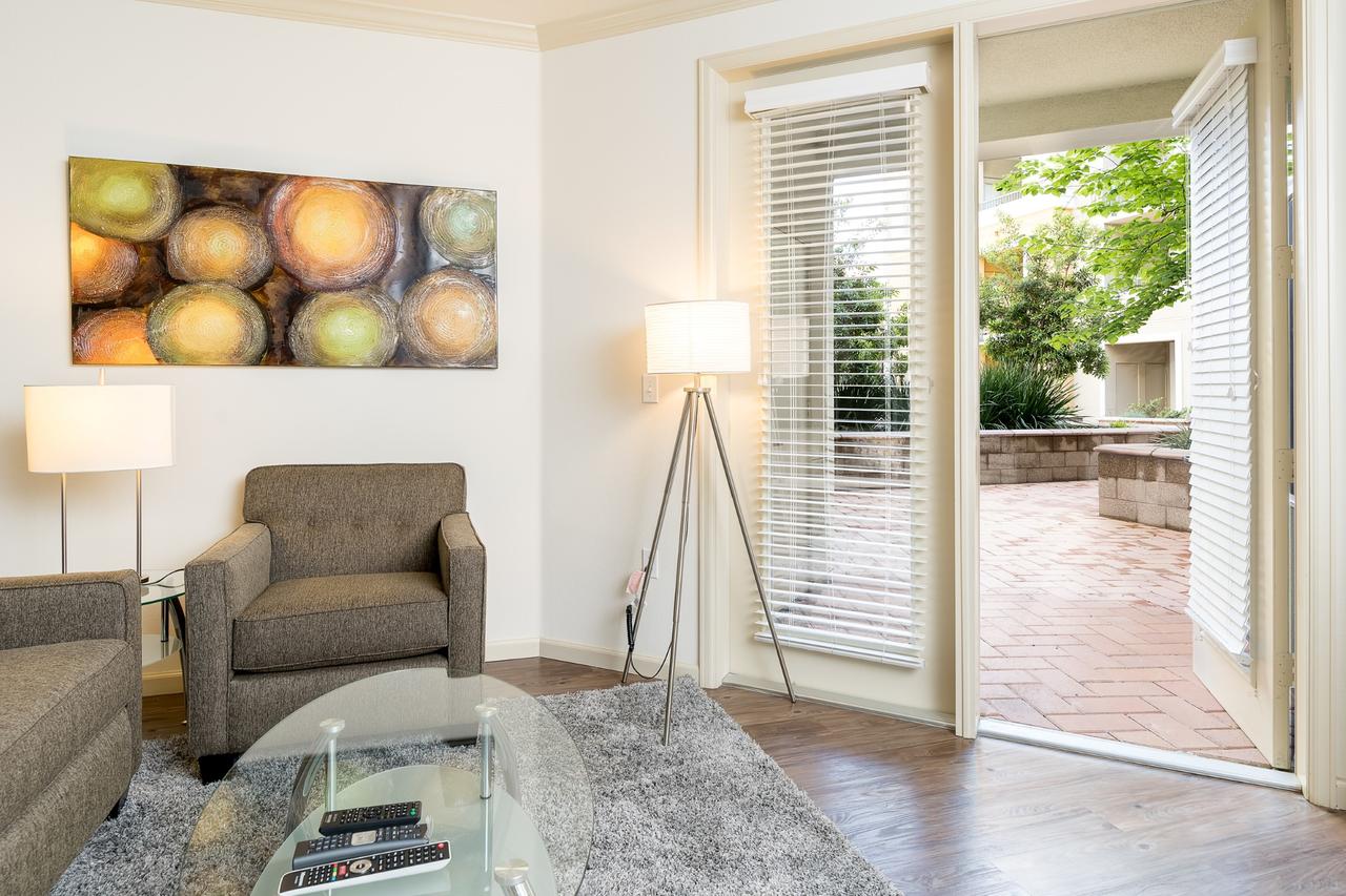 Global Luxury Suites At Baypointe Station - thumb 19