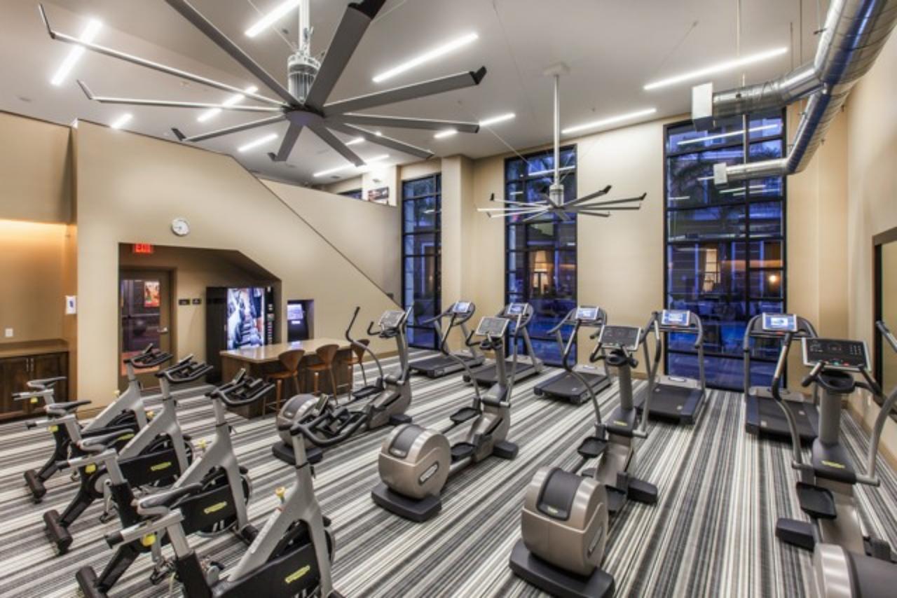 Global Luxury Suites At Baypointe Station - thumb 11