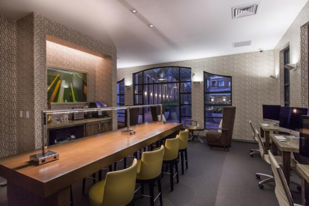 Global Luxury Suites At Baypointe Station - thumb 40