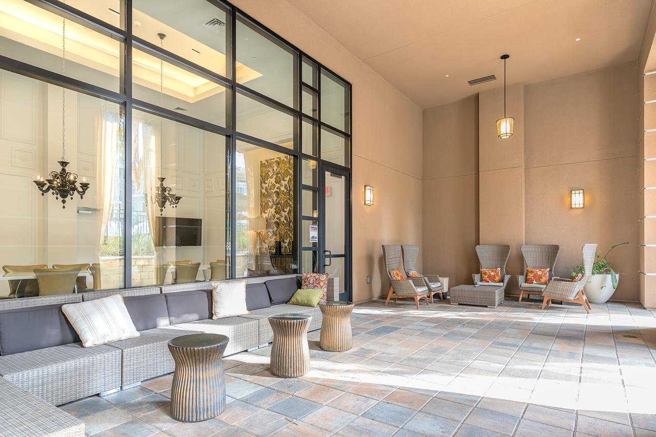 Global Luxury Suites At Baypointe Station - thumb 10