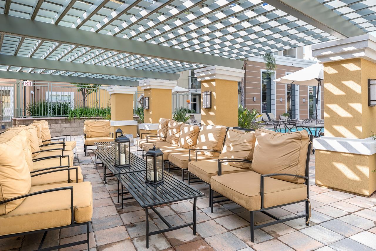 Global Luxury Suites At Baypointe Station - thumb 9