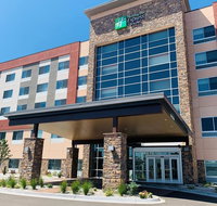 Holiday Inn Express  Suites - Aurora Medical Campus - Accommodation San Jose