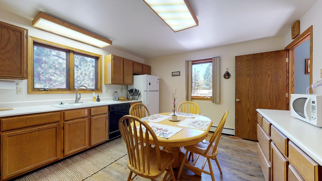 2 Bed 2 Bath Vacation Home In Estes Park - thumb 8