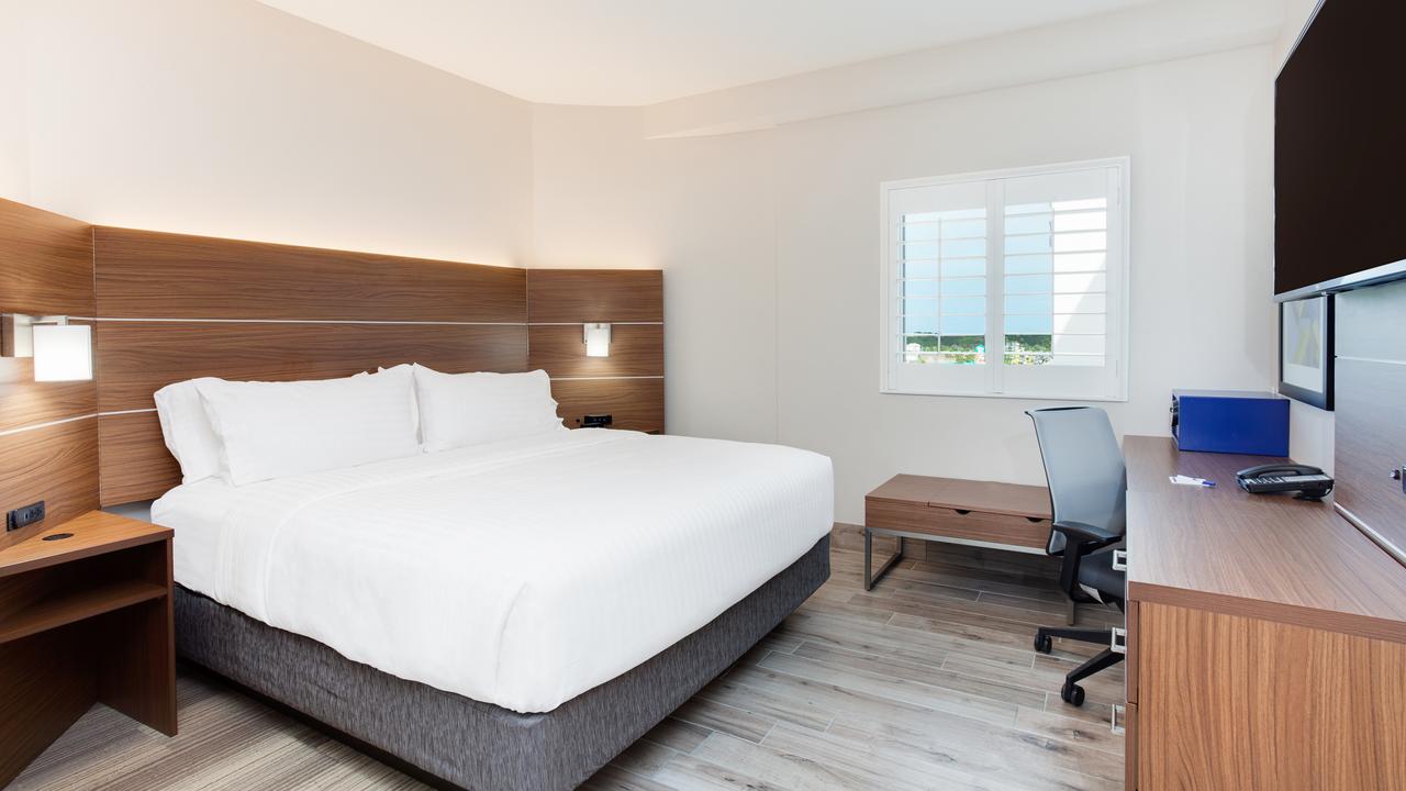 Holiday Inn Express & Suites Panama City Beach - thumb 17