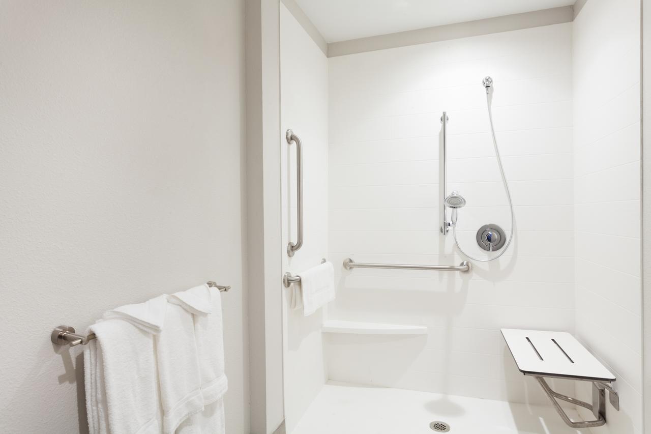 Holiday Inn Express & Suites Panama City Beach - thumb 11