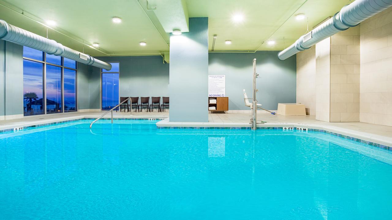 Holiday Inn Express & Suites Panama City Beach - thumb 10