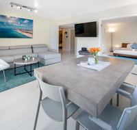 Prime location only steps to beach  FREE parking - Accommodation San Jose