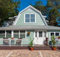 SeaGlass Inn Bed and Breakfast - Accommodation San Jose