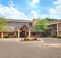 AmericInn by Wyndham Mankato Center - Accommodation San Jose