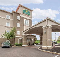 La Quinta Inn  Suites Cincinnati Arpt - Accommodation San Jose