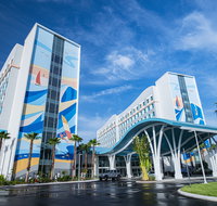 Surfside Inn  Suites at Universal's - Accommodation San Jose