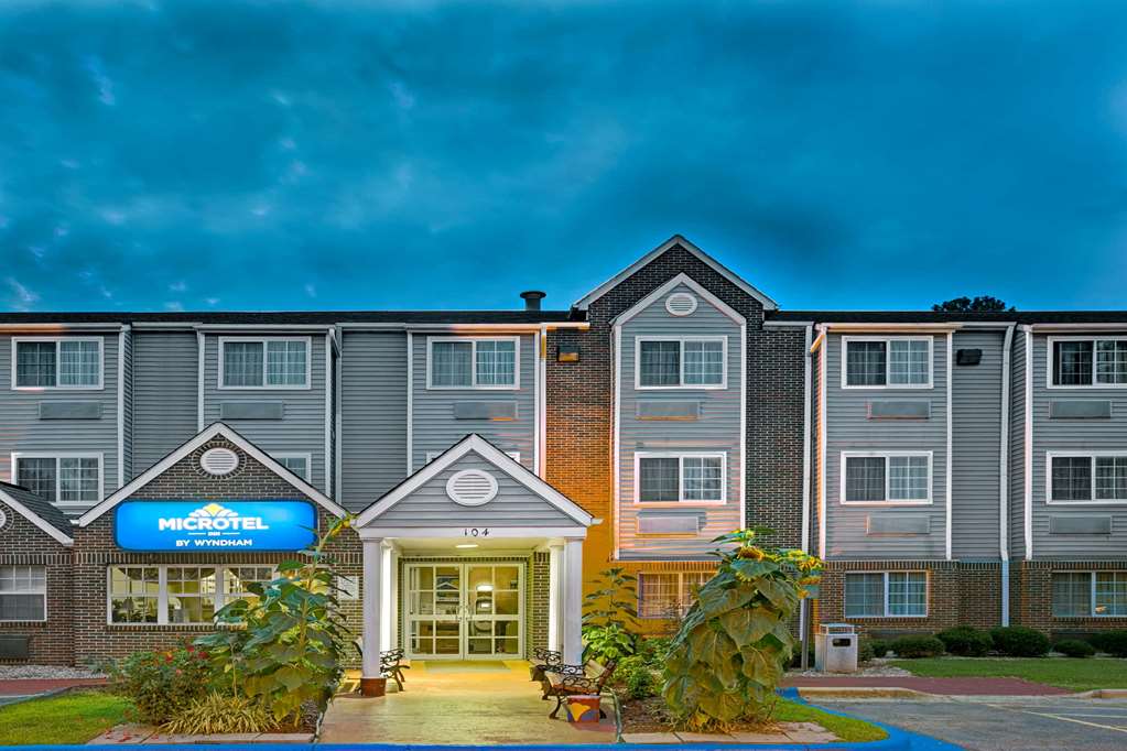 Microtel Inn & Suites RDU - thumb 0