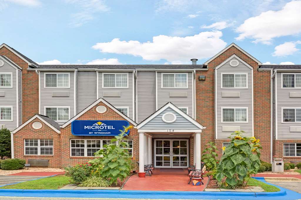 Microtel Inn & Suites RDU - thumb 1