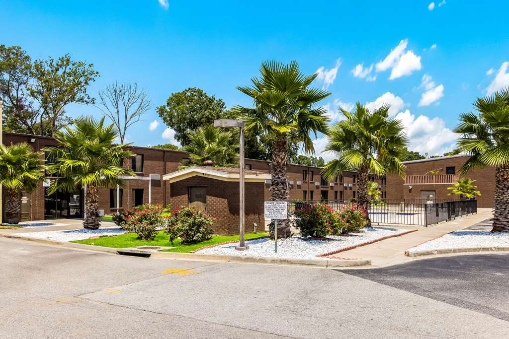 Econo Lodge Garden City - thumb 2