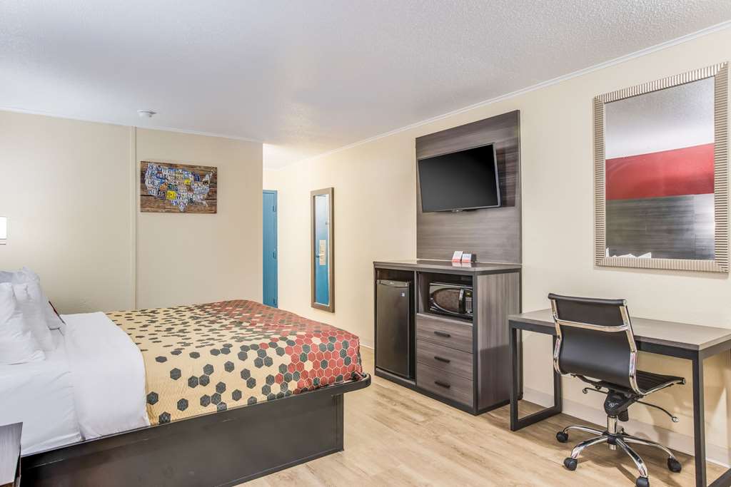 Econo Lodge Garden City - thumb 11
