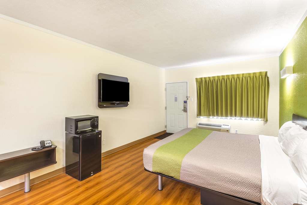 Motel 6 Huntington - thumb 15