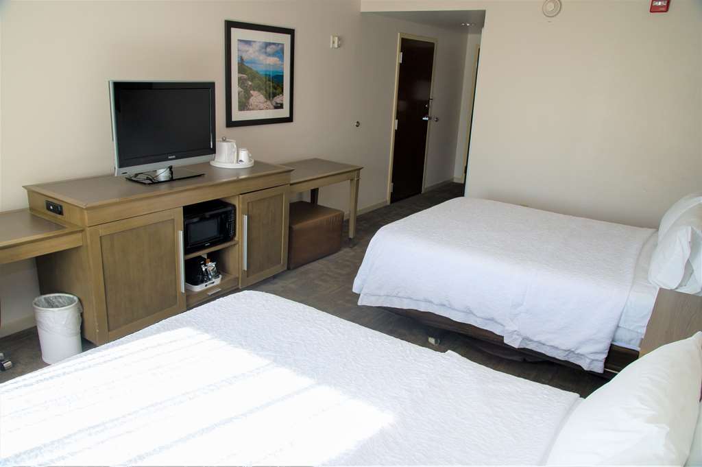 Hampton Inn Lewisburg - thumb 17