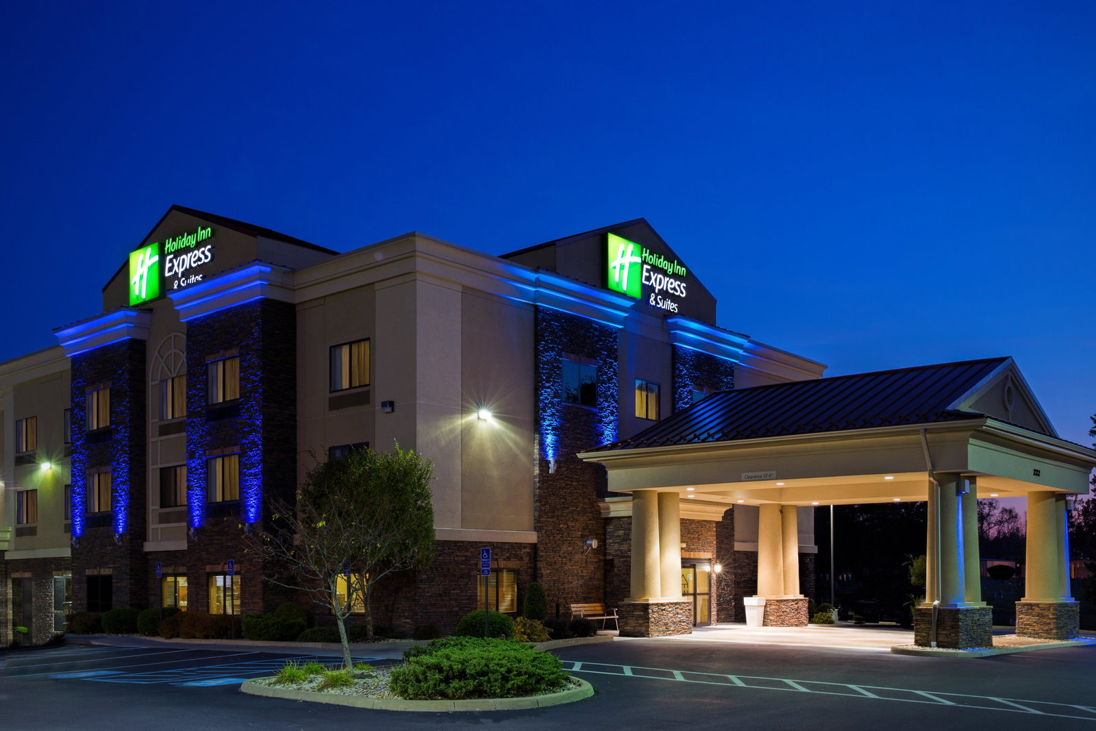 Holiday Inn Express Lewisburg - thumb 1