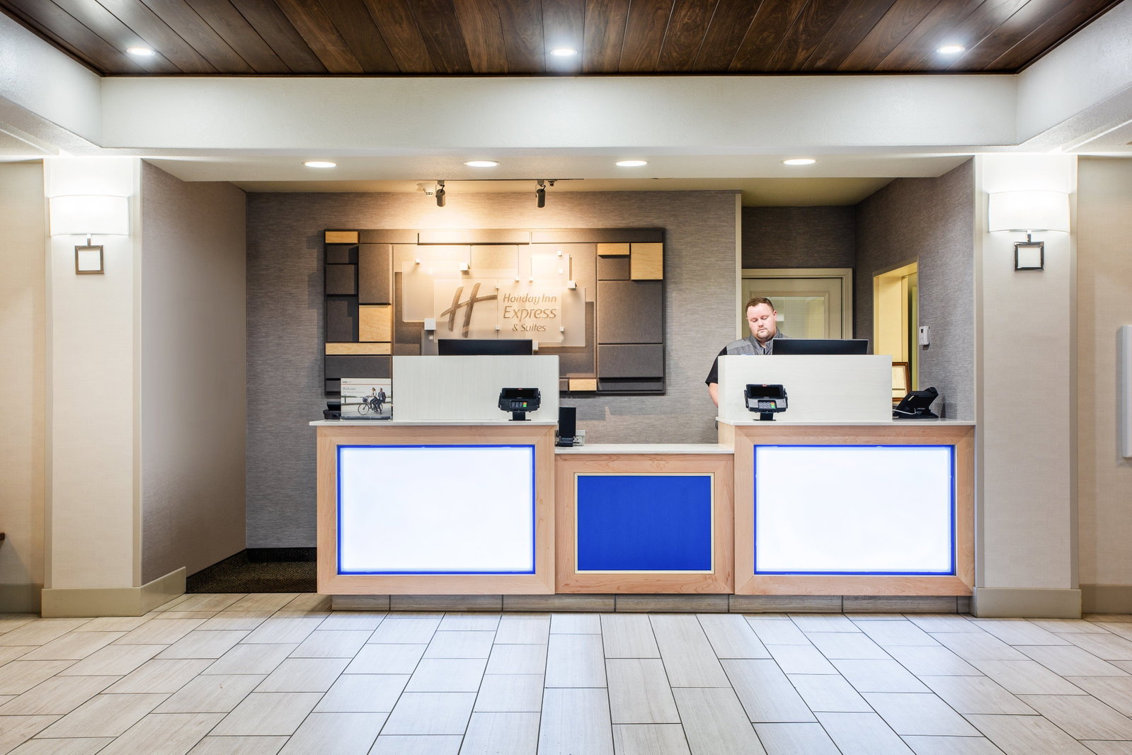 Holiday Inn Express Lewisburg - thumb 3