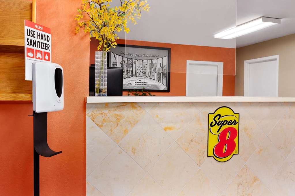 Super 8 Brookhaven - thumb 1